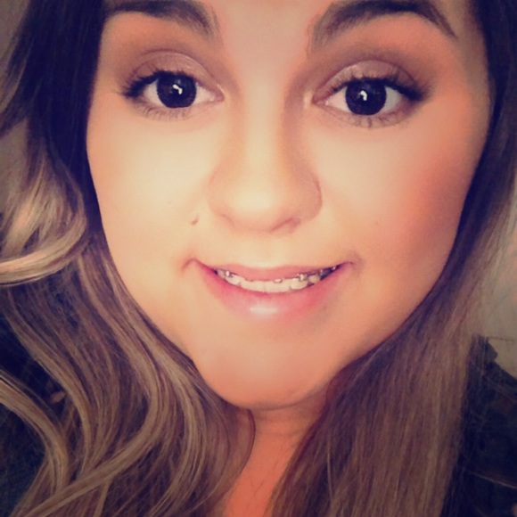 Meet your Posher, Izera - Picture 1 of 1